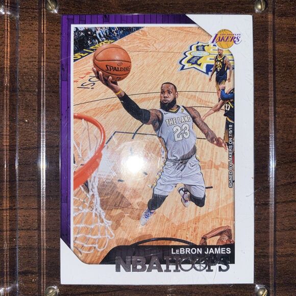 Lebron James Wooden Plaque Wall Hanging With Two NBA Hoops Trading Cards 8”X6” - Picture 3 of 4